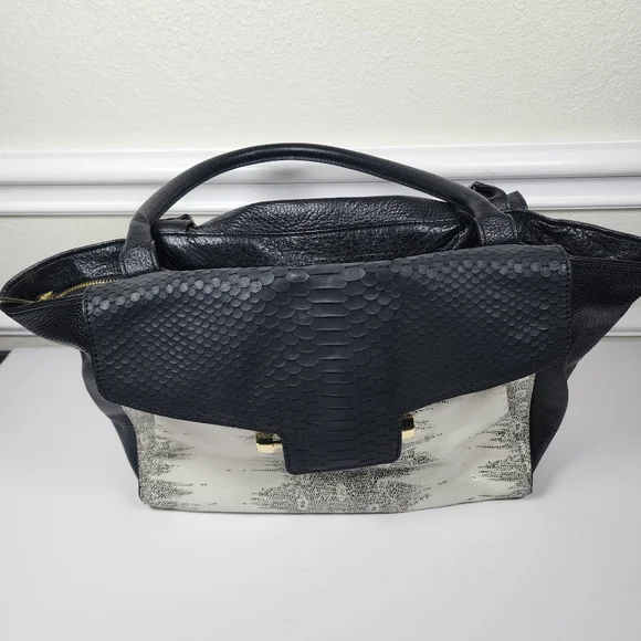 Vince Camuto Julia Satchel White And Black Bag - Picture 3 of 16